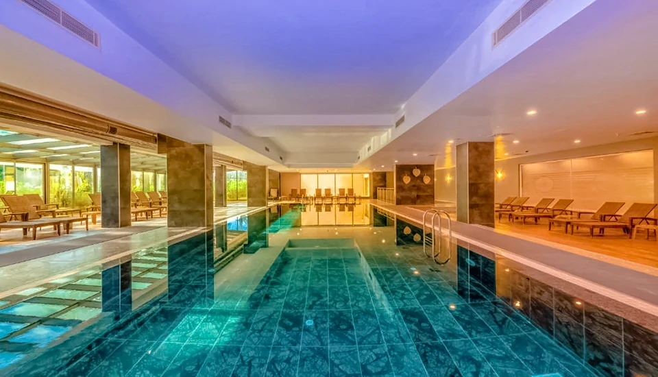 هتل بلک بیچ ریزورت آنتالیا